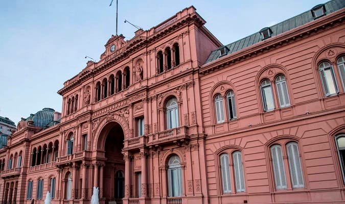Tirar uma Foto na Fachada da Casa Rosada