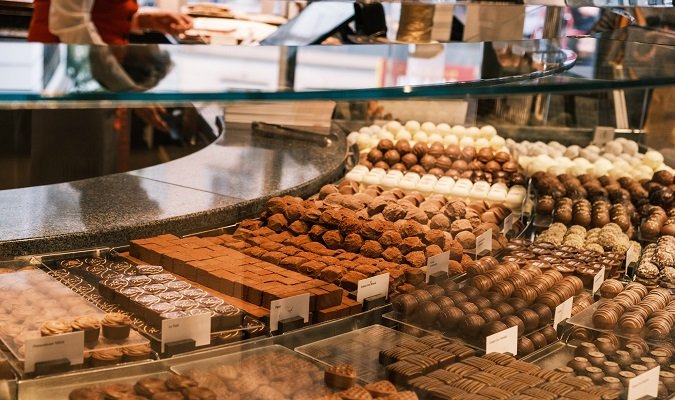Saborear os Deliciosos Chocolates Suíços